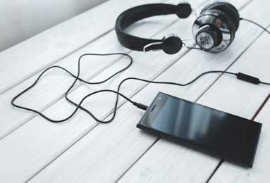 今日黑料首页：明星与经纪人私下关系暧昧曝光，艺人被爆黑料要经纪人怎么办